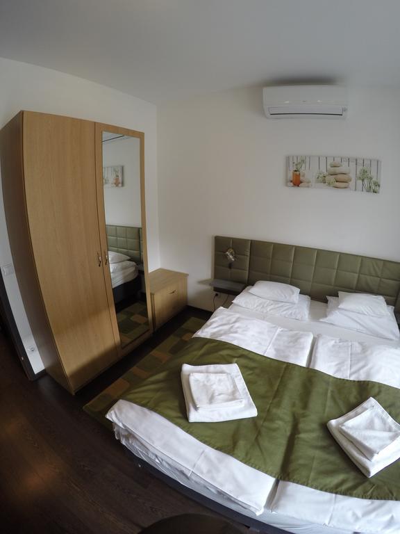 Corvin Lux Aparthotel Budapeşte Oda fotoğraf